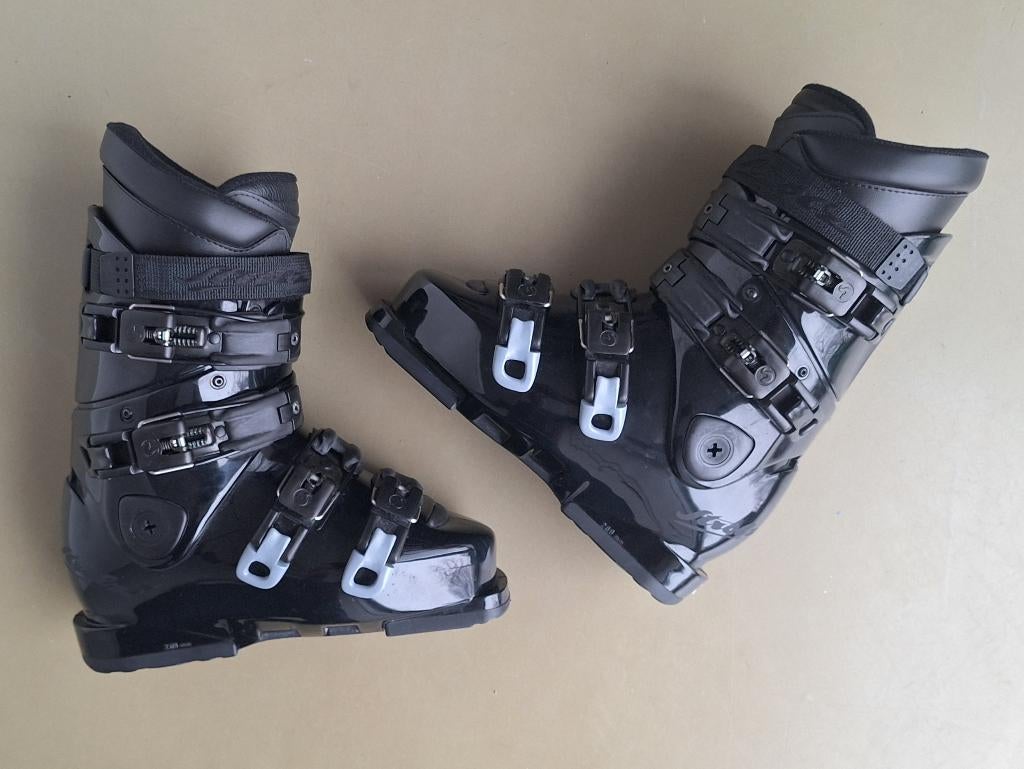 Hannes Strolz ski-schoenen boots zwart grijs maat 23,5 ca 37, 100 tot 140 cm, Schoenen, Ophalen of Verzenden, Zo goed als nieuw