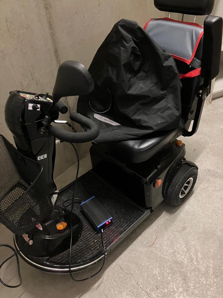 Panther 3S Scootmobiel (2022), Gebruikt, 46 km of meer, 11 t/m 15 km/u, Ophalen