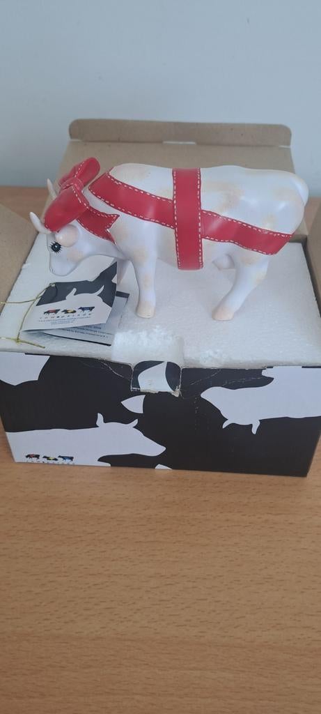 Cow Parade "Present" Aiko Iwamoto 2008 met doos en tag, Ophalen of Verzenden