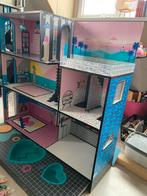 Groot lol poppenhuis met zwembad en accessoires, Ophalen, Gebruikt, Poppenhuis
