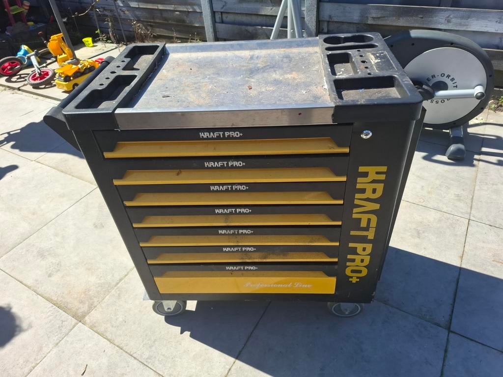 Lege gereedschapwagen van het merk kraft, Ophalen, Gebruikt