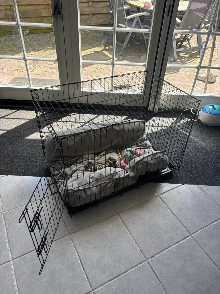 Hondenbench 2x, Dieren en Toebehoren, Hondenbenches, Ophalen of Verzenden, Zo goed als nieuw