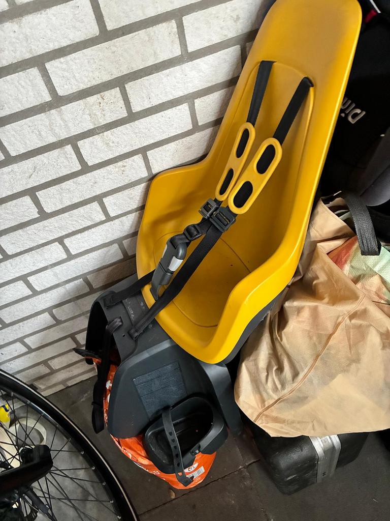 Bobike kinder zitje achter, Fietsen en Brommers, Fietsaccessoires | Fietsstoeltjes, Ophalen, Gebruikt