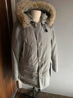 Woolrich Parka heren maat M, Kleding | Heren, Jassen | Winter, Ophalen of Verzenden, Zo goed als nieuw, Grijs