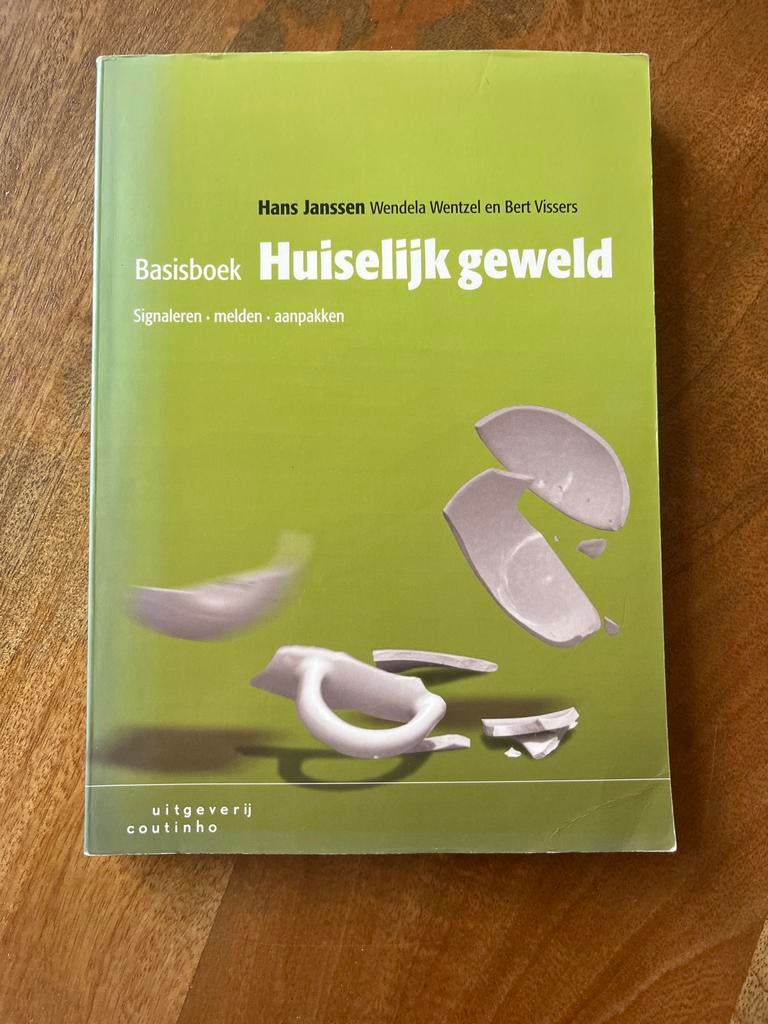 Basisboek Huiselijk geweld - Signaleren, melden, aanpakken, Boeken, Studieboeken en Cursussen, Ophalen of Verzenden, Gamma, Zo goed als nieuw