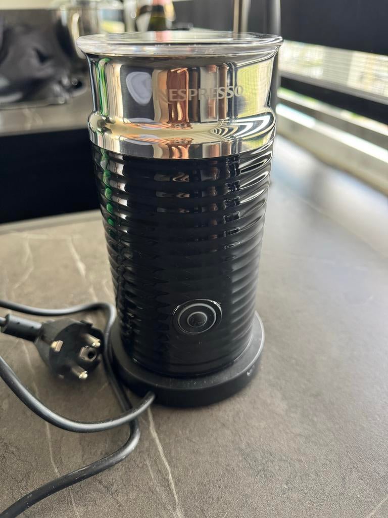 Nespresso Aeroccino 3 Melkopschuimer Zwart, Witgoed en Apparatuur, Melkopschuimers, Ophalen of Verzenden, Zo goed als nieuw, Elektrische melkopschuimer