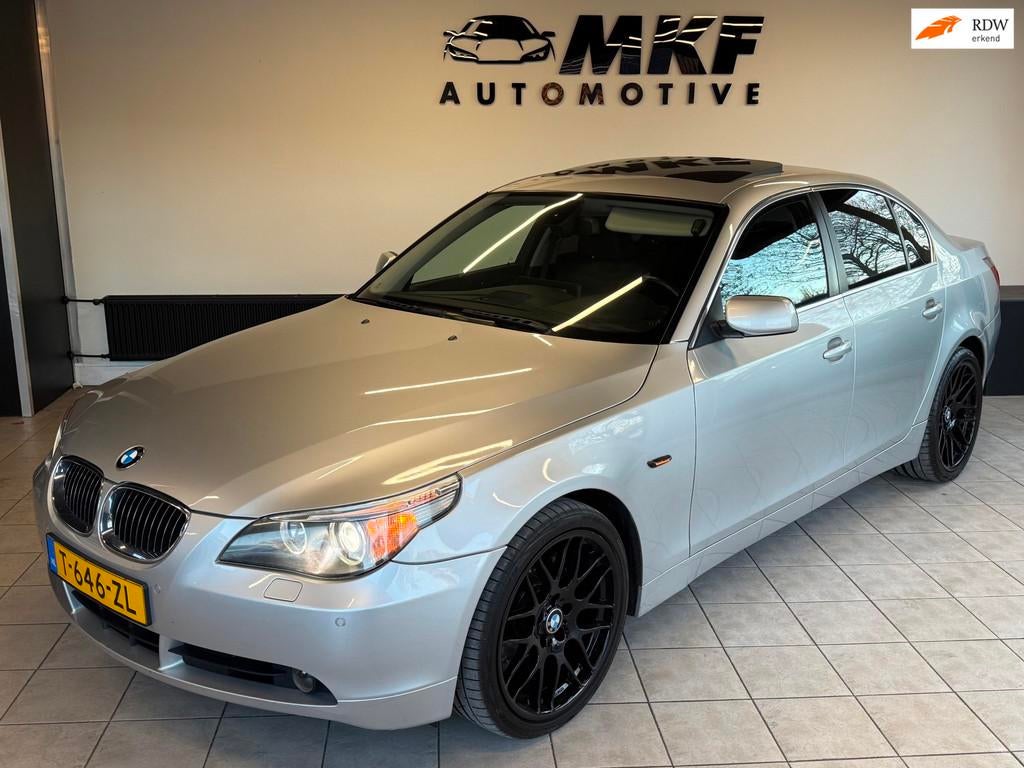 BMW 5-serie 525i High Executive AUTOMAAT/ECC/DAKJE/XENON/LMV, Automaat, Achterwielaandrijving, Gebruikt, 2497 cc