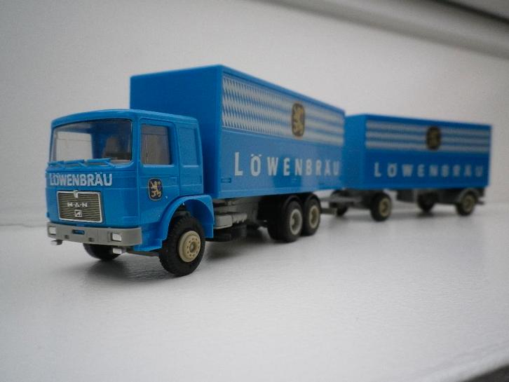 Herpa MAN F8 combi Lowenbrau Munchen, Hobby en Vrije tijd, Modelauto's | 1:87, Zo goed als nieuw, Bus of Vrachtwagen, Herpa, Ophalen of Verzenden