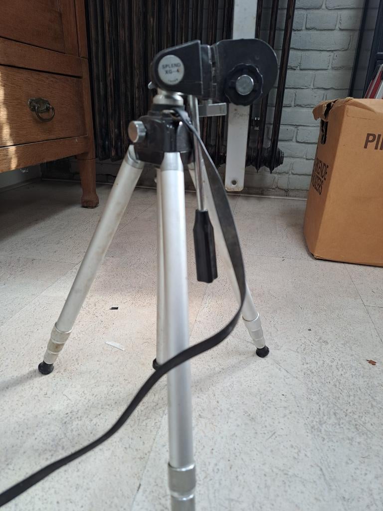 Statief Splend XG-4 - Compact en Stevig, Gebruikt, Minder dan 150 cm, Met balhoofd, Ophalen of Verzenden