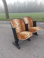 Antiek 2 persoons theater bankje in tijgerprint, Ophalen