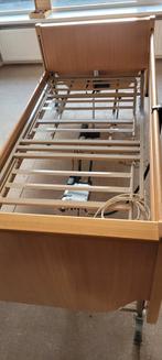 Zorgbed/Hoog laag bed Vermeiren Luna 2, Huis en Inrichting, Slaapkamer | Bedden, Ophalen, Verstelbaar, 90 cm, Eenpersoons