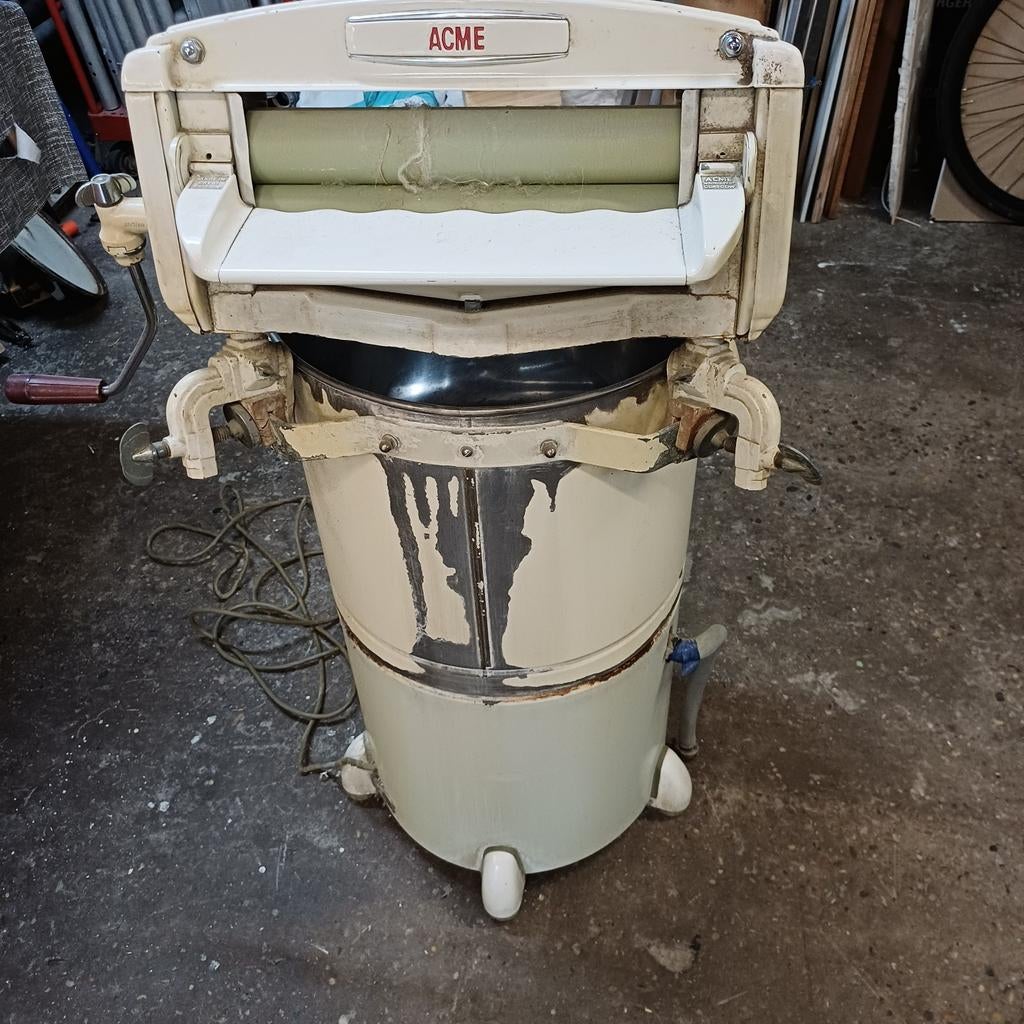 Jaren 50 wasmachine AEG., Verzenden, Gebruikt, 1200 tot 1600 toeren, 85 tot 90 cm