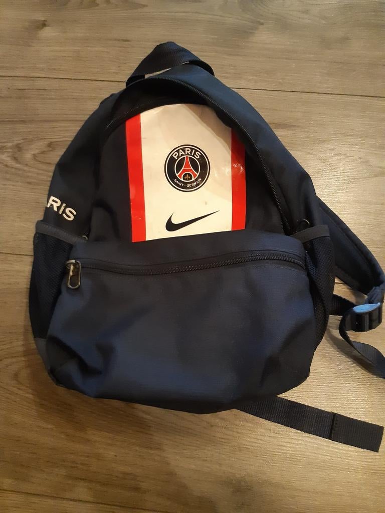 Kleine rugzak Paris Saint-Germain Nike, Gebruikt, Minder dan 30 cm, Minder dan 25 cm, Ophalen