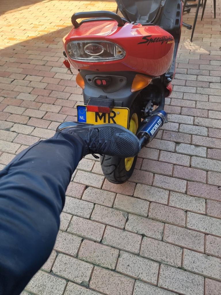 Peugeot speedfight 100cc omgebouwd naar 70cc, Fietsen en Brommers, Scooters | Peugeot, Ophalen, Tweetakt, Speedfight