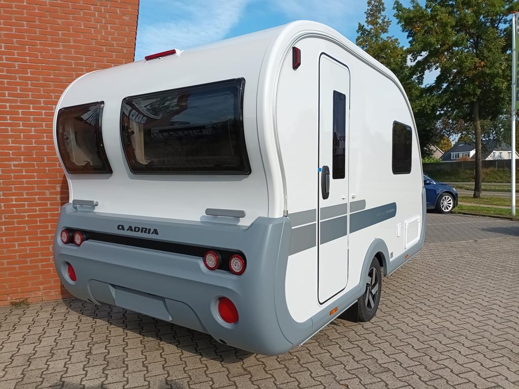 Adria Action 391 LH, Caravans en Kamperen, Caravans, Tot en met 2, Bedrijf, Treinzit, Adria