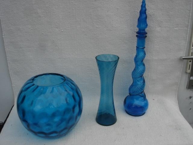 Div BLAUW glazen vazen / fles Empoli / Sklo glass jaren 60, Ophalen of Verzenden