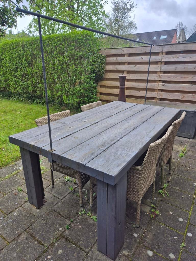 Robuuste houten tuinset met tafel en stoelen, Tuin en Terras, 4 zitplaatsen, Gebruikt, Ophalen of Verzenden, Tuinset