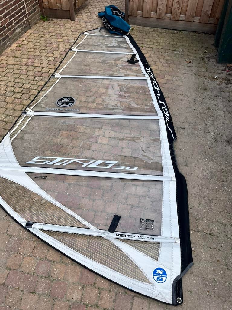 North Sails, Watersport en Boten, Windsurfen, Ophalen, Zeil, 5 tot 7 m², Gebruikt