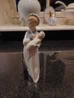 Prachtig vintage beeldje vrouw met baby REX/VALENCIA SPAIN, Verzamelen, Beelden en Beeldjes, Ophalen of Verzenden, Zo goed als nieuw