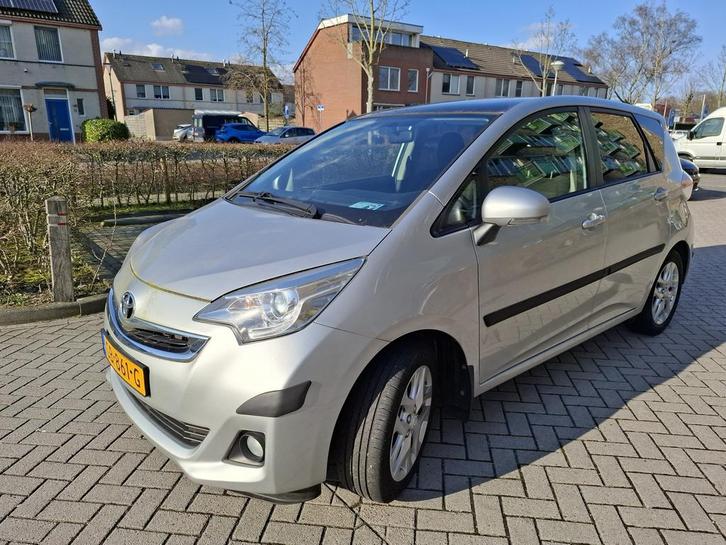 Toyota Verso-S 1.3 Vvt-i Multidrive CVT 2015 Grijs, Auto's, Toyota, Particulier, Verso-S, Benzine, C, MPV, Automaat, Origineel Nederlands