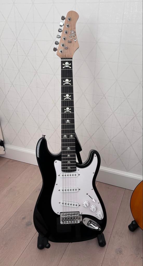 Elektrische gitaar voor kind met accessoires, Muziek en Instrumenten, Snaarinstrumenten | Gitaren | Elektrisch, Overige merken
