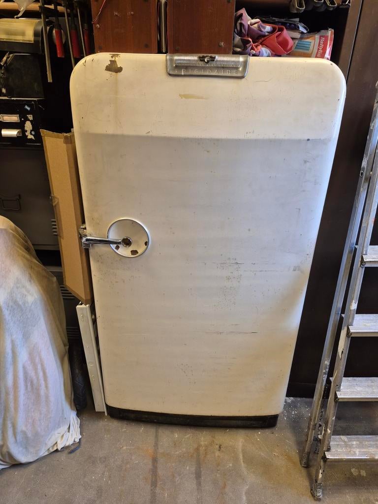 Merk Frigidaire Koelkast Jaren '50 - Opknapper, Ophalen