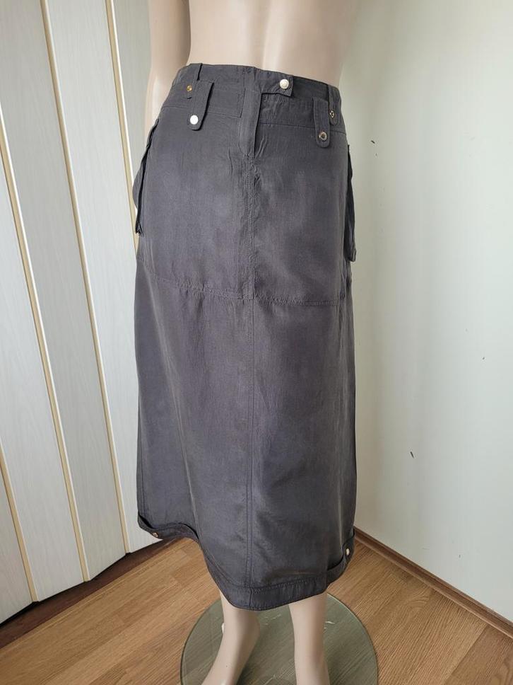 Les Copains Zijden Rok Grijs Maat 40, Kleding | Dames, Rokken, Zo goed als nieuw, Maat 38/40 (M), Grijs, Knielengte, Ophalen of Verzenden