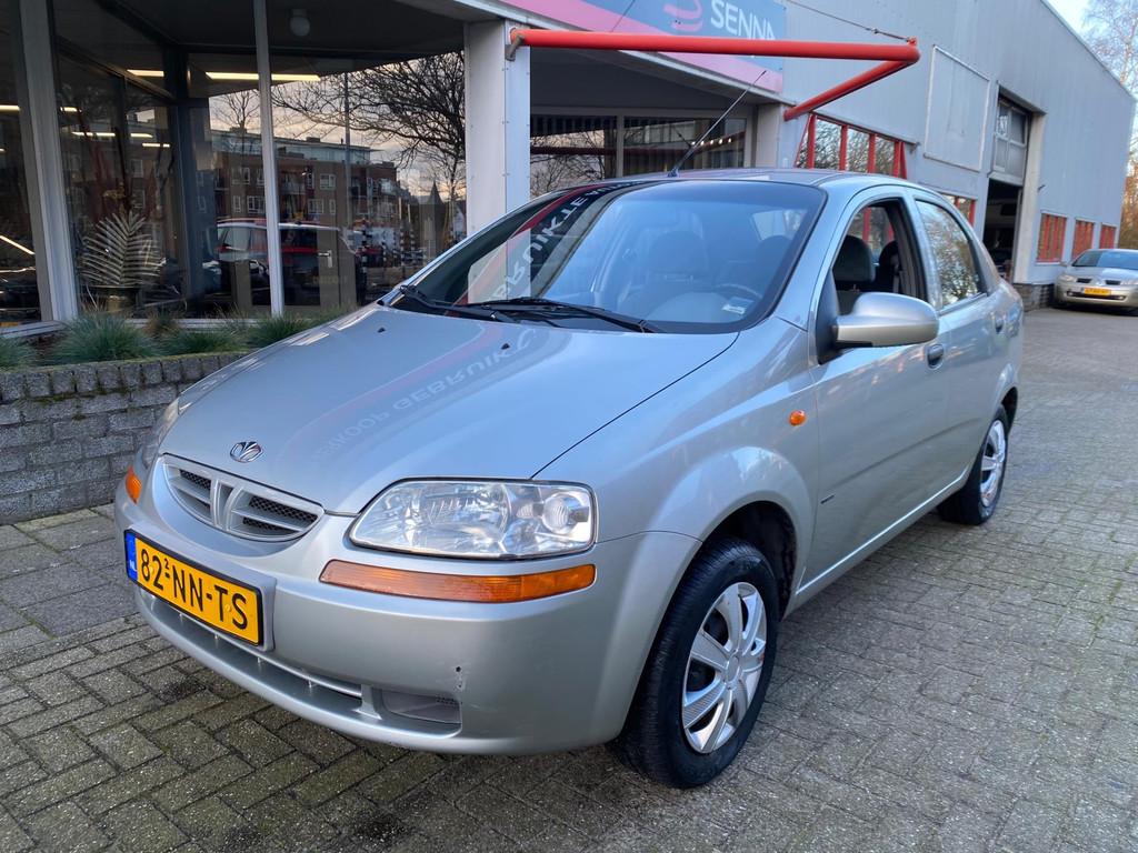 Daewoo Kalos 1.4 Style - Sedan - 97 Dkm NAP - Airco - 1e Eig, Auto's, Daewoo, 83 pk, 4 cilinders, Kalos, Metallic lak