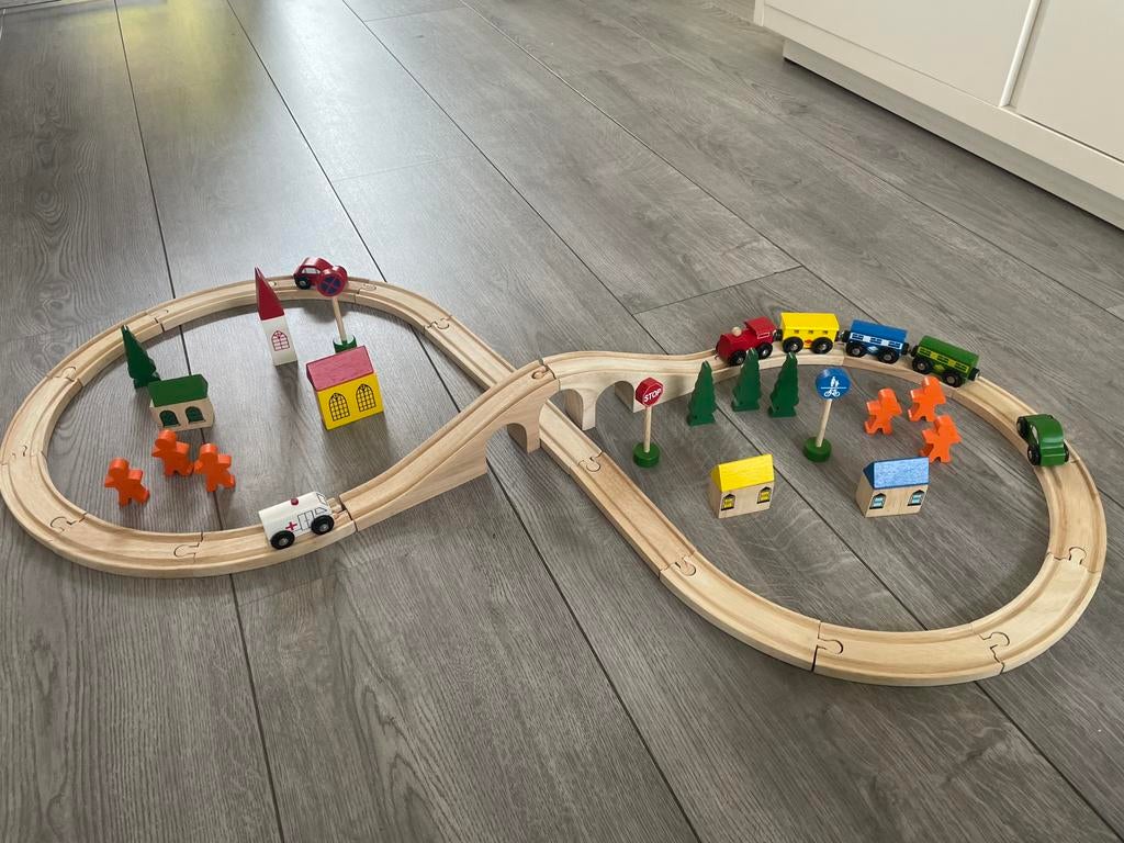 Houten treinbaan met extra’s, zo goed als nieuw!, Ophalen of Verzenden, Zo goed als nieuw