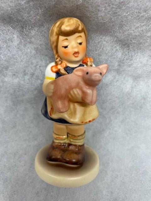 Hummel beeldje 2052 Pigtails club 1999/2000, Verzamelen, Ophalen of Verzenden, Zo goed als nieuw, Hummel