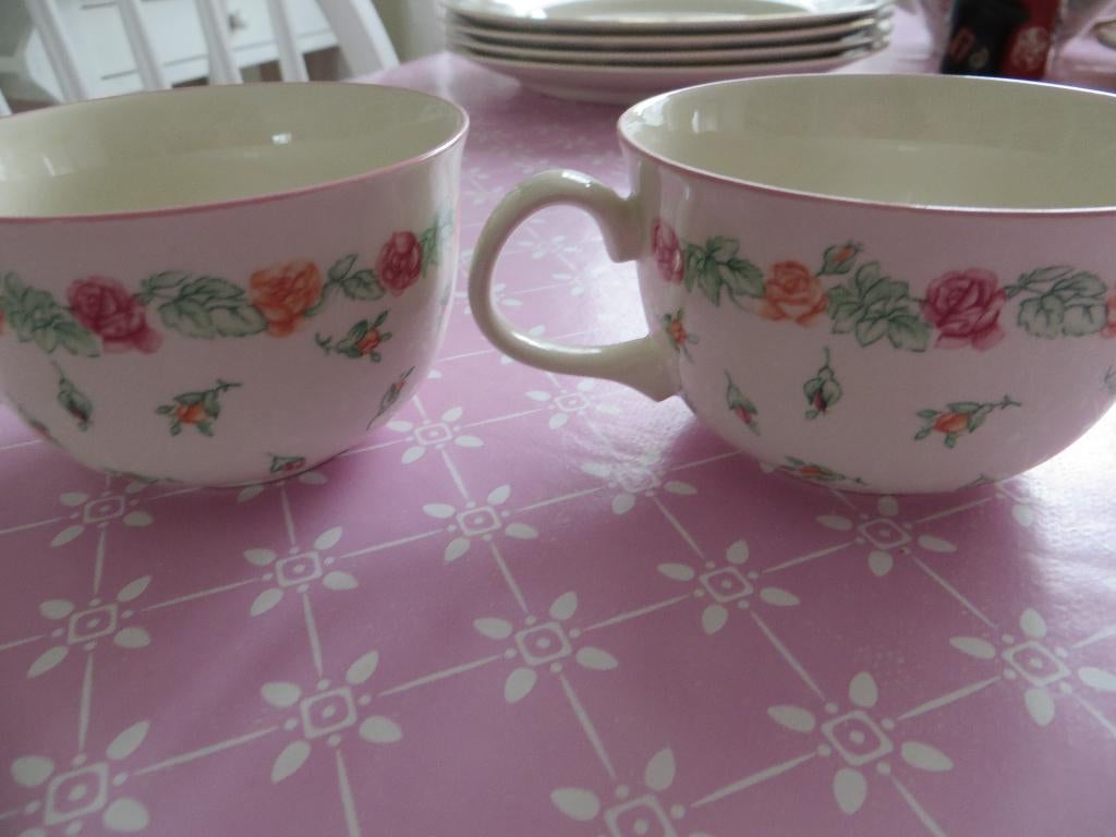 servies/kopjes/thee/Rosebud/Laura Ashley/vintage, Huis en Inrichting, Keuken | Servies, Gebruikt, Ophalen of Verzenden, Overige stijlen