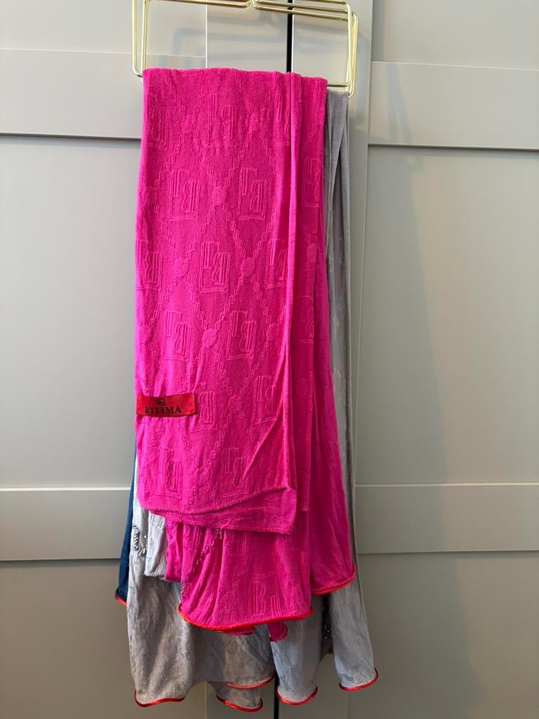 Bylima, Kleding | Dames, Mutsen, Sjaals en Handschoenen, Ophalen of Verzenden, Zo goed als nieuw, Sjaal