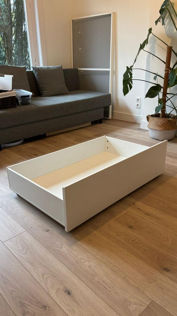 2 Ikea Malm bedlades | lades voor onder het bed wit, Huis en Inrichting, Slaapkamer | Bedden, Gebruikt, Eenpersoons, 90 cm, 200 cm