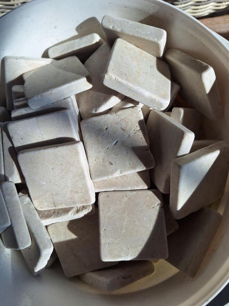 Beige tegeltje, 5x5 cm, 1 cm dik, Doe-het-zelf en Verbouw, Tegels, 60 cm of meer, Keramiek, Ophalen of Verzenden, Minder dan 5 m²