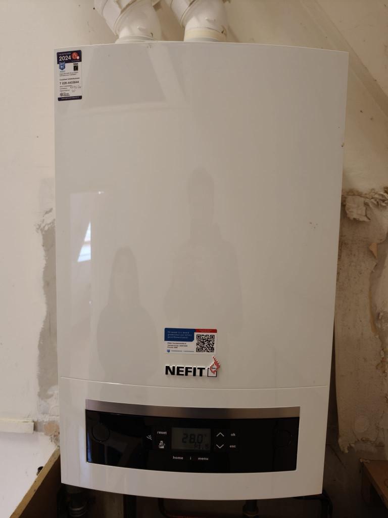 Nefit TrendLine HRC30 CW5 II HR-ketel + accessoires, Ophalen, 30 tot 80 cm, Gebruikt, Hoog rendement (Hr)
