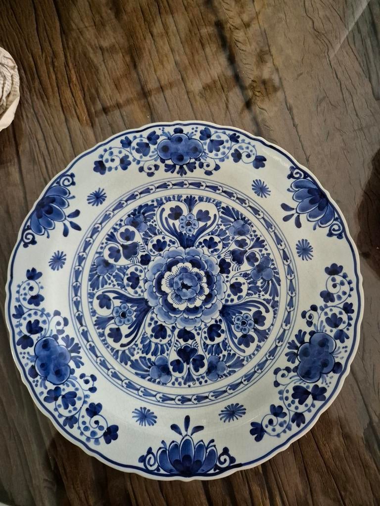 Delfts blauw wandbord met bloemmotief, Ophalen