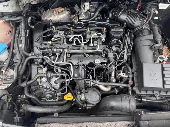 Motor van een Volkswagen Touran, Auto-onderdelen, Gebruikt, -, Volkswagen, -