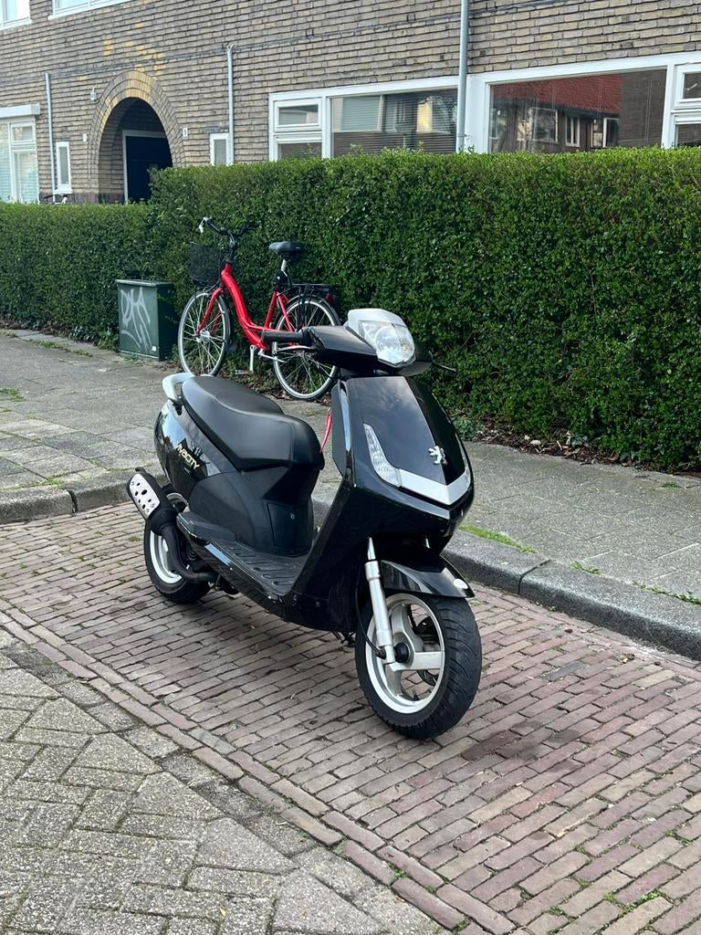 Peugeot new vivacity 2008 2takt, Ophalen, Tweetakt, Overige modellen, Maximaal 45 km/u