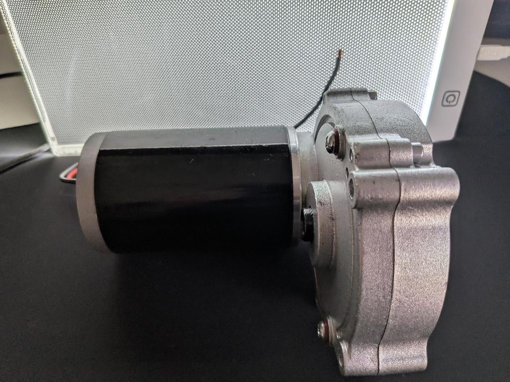 Wormwiel versnellingsbak e-motor 180W 12V 55Nm 60rpm 50:1, Ophalen of Verzenden, Nieuw