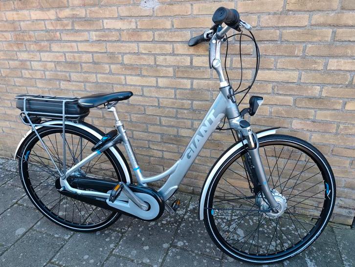 Giant Ease E, Fietsen en Brommers, Elektrische fietsen, Zo goed als nieuw, 51 tot 55 cm, Ophalen of Verzenden