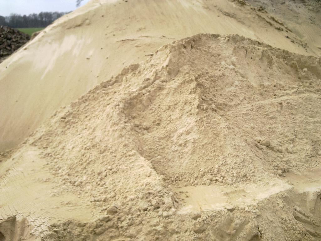 straatzand Vulzand metselzand zand zwarte grond teelaarde, Tuin en Terras, Zand, Ophalen, Gebruikt, Ophoogzand