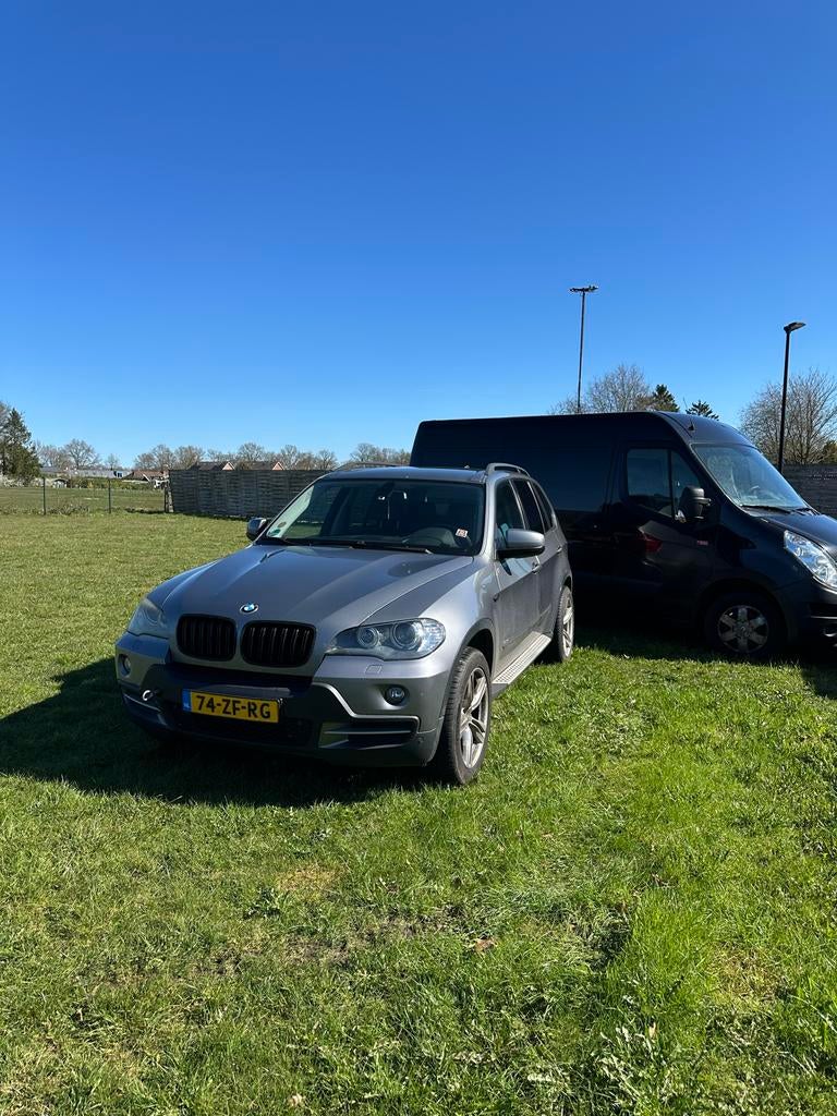 BMW X5 3.0 D Xdrive 2008 Grijs defecte motor, Auto's, 2993 cc, 255 €/maand, Origineel Nederlands, Diesel