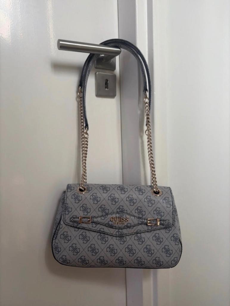 guess KATYA schoudertas, Ophalen of Verzenden, Zo goed als nieuw, Blauw, Schoudertasje