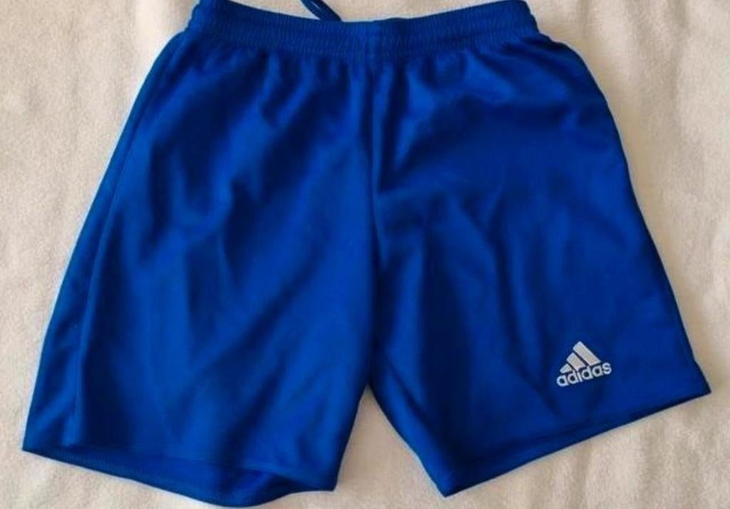 Adidas sportbroekje maat 140, Adidas, Jongen of Meisje, Sport- of Zwemkleding, Ophalen of Verzenden