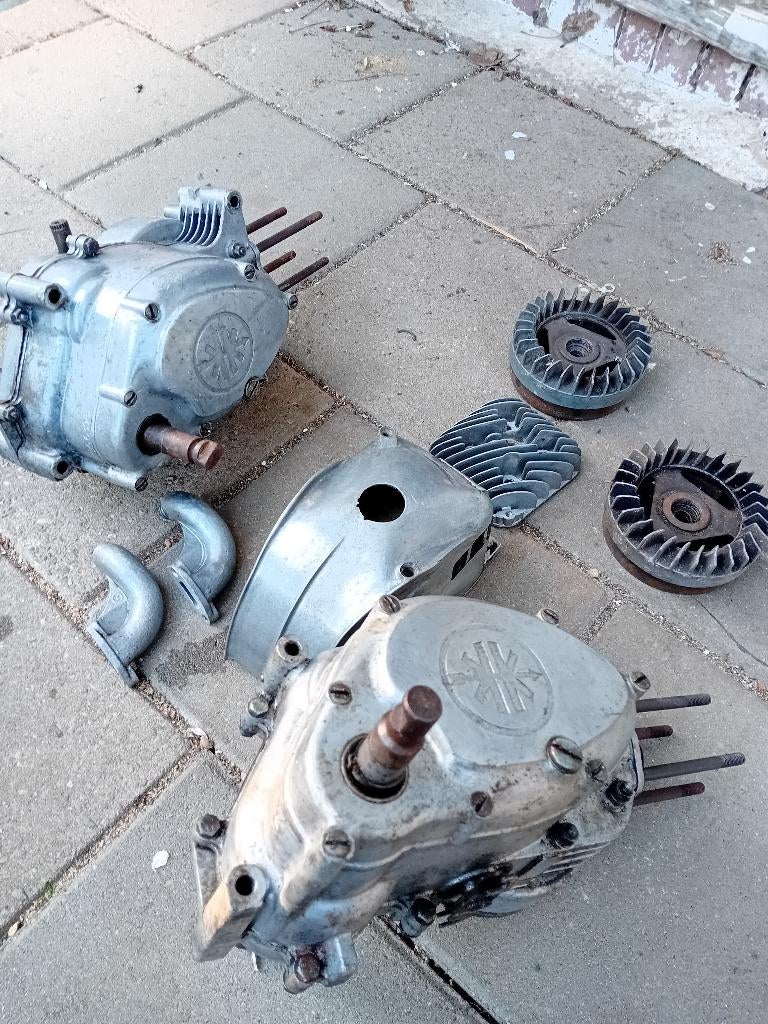 Twee kreidler eitank blokjes 3 versnelling met toebehoren, Ophalen, Gebruikt, Blok