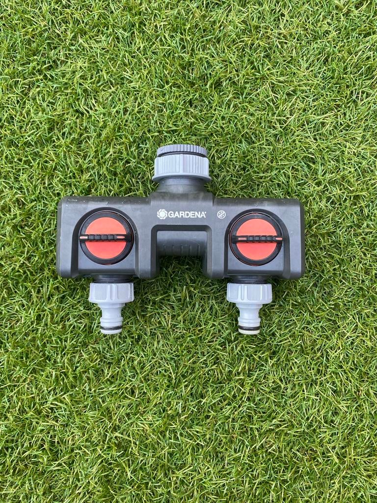 Gardena 2-weg waterverdeler voor tuinslangen, Ophalen of Verzenden, Gebruikt, Tuinslangkoppeling
