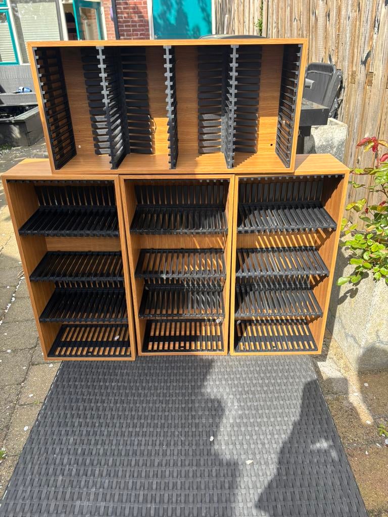 Cd rekjes 4 stuks, Huis en Inrichting, Woonaccessoires | Cd- en Dvd-rekken, Ophalen, Zo goed als nieuw, Hout, Cd's