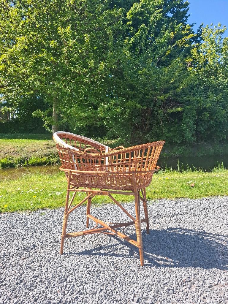 Babywiegje van rotan, Kinderen en Baby's, Babywiegjes en Ledikanten, Ophalen, Gebruikt, Wieg
