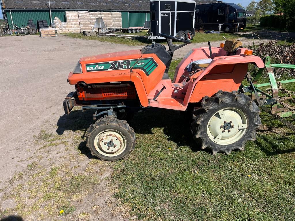 Compacte Kubota Bulace XB-1 Tractor - Ideaal voor kleine klu, Gebruikt, 2500 tot 5000, Tot 80 Pk, Ophalen