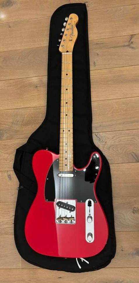 Fender Telecaster Hybrid II Modena Rood made in japan, Ophalen of Verzenden, Gebruikt, Solid body, Fender